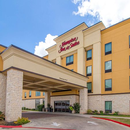 Hampton Inn & Suites Bastrop Extérieur photo