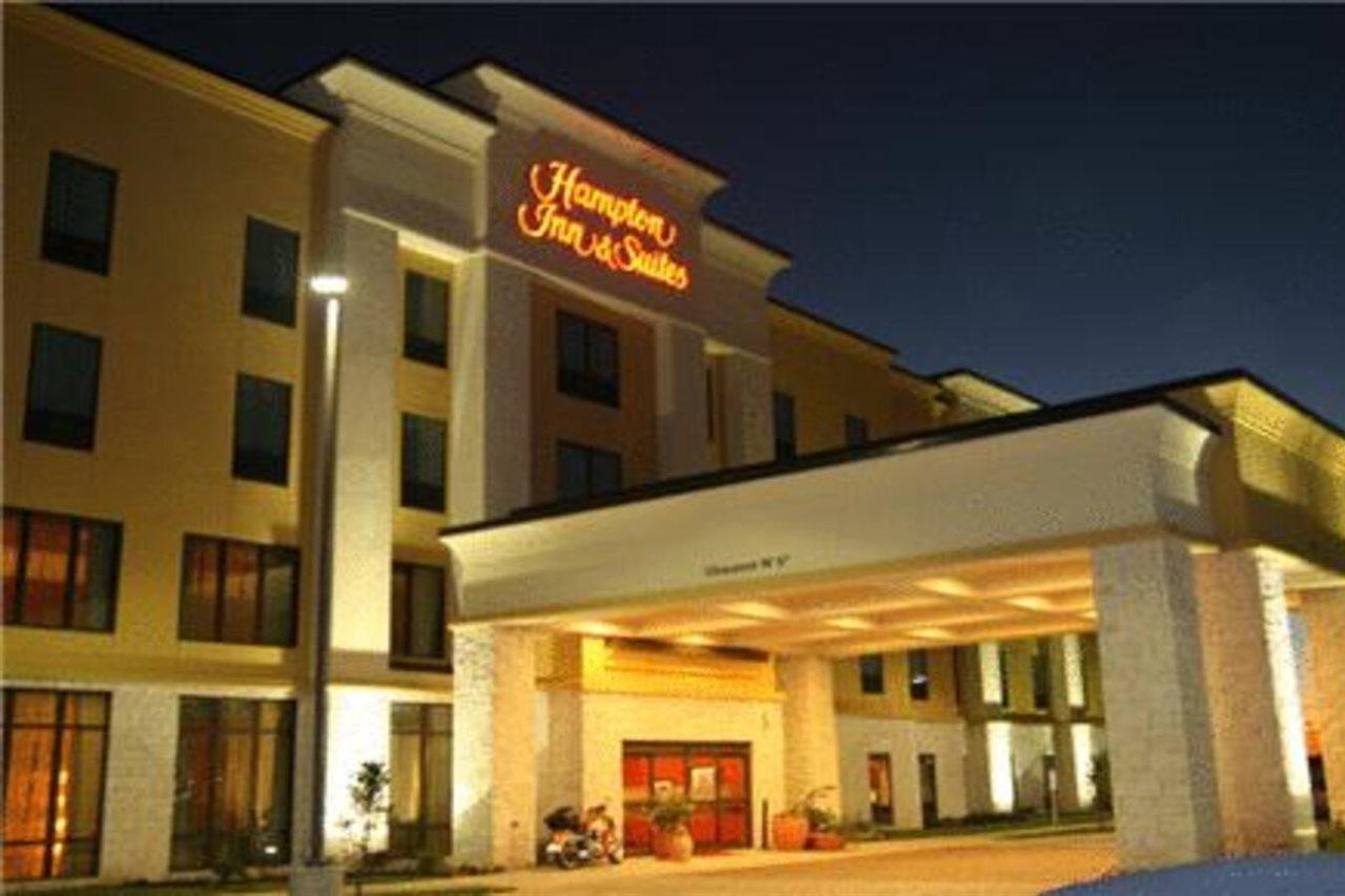 Hampton Inn & Suites Bastrop Extérieur photo