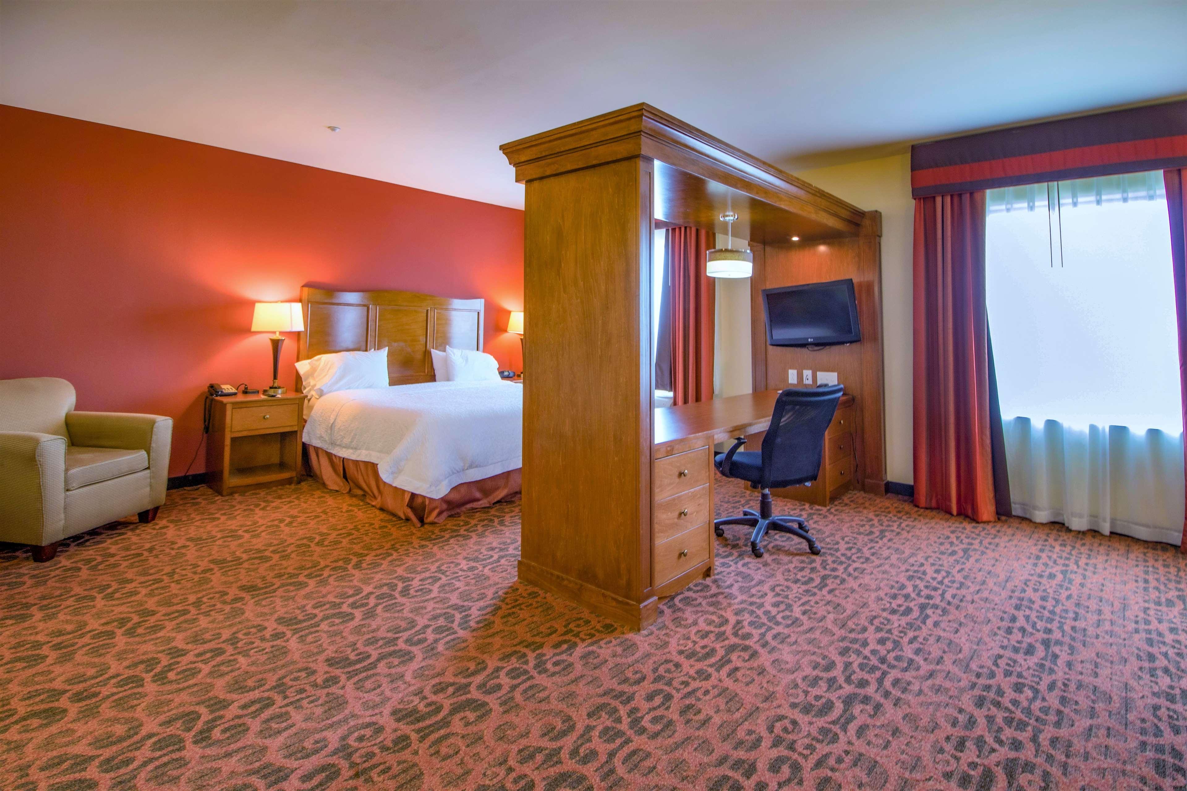 Hampton Inn & Suites Bastrop Extérieur photo